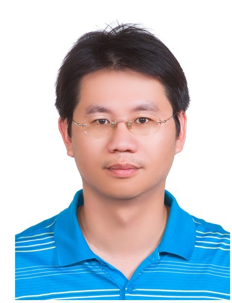 曾學文老師照片