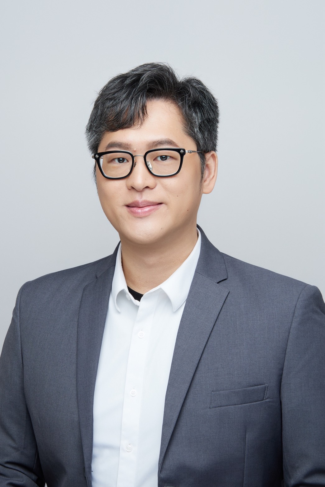 李奇恩老師照片