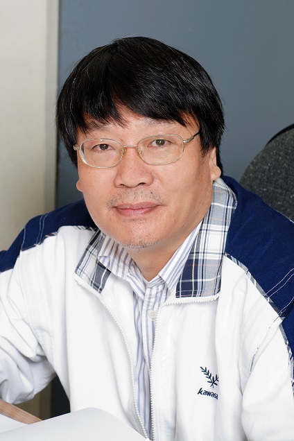 洪國寶老師照片