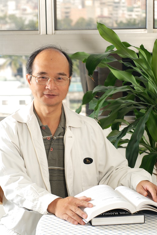 高勝助老師照片