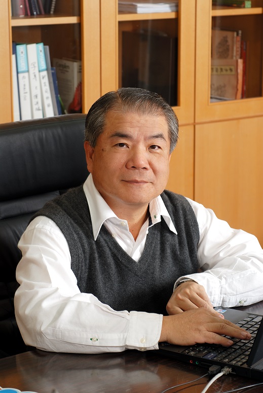 詹進科老師照片